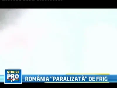 Viscolul si gerul fac ravagii: drumuri blocate, zeci de localitati in bezna