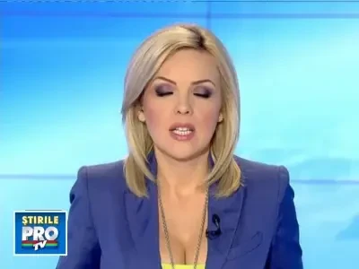 Sute de masini clasice, distruse de o tornada