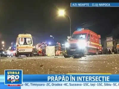 A trecut pe rosu, a distrus sapte masini si a secerat o viata!