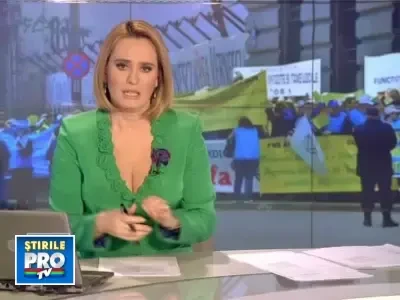 Protest la -12 grade. 150 de oameni au tremurat la Ministerului de Finante