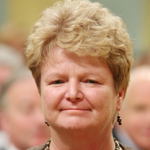 Ministrul canadian al pescuitului, atacat cu o placinta! Vezi faza