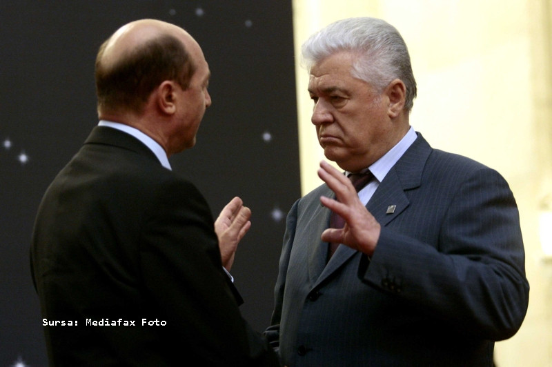 Vladimir Voronin sustine ca Traian Basescu ii suna pe oficialii de la Chisinau in stare de ebrietate