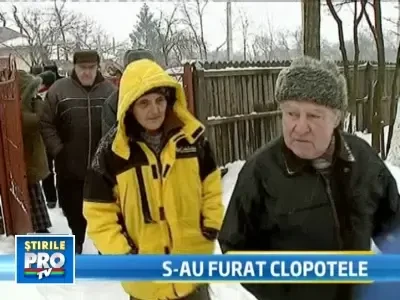 Fara Dumnezeu! Au furat clopotele de la doua biserici