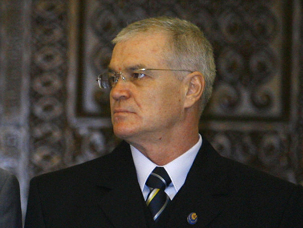 Viitorul partid al independentilor se zbate intre doua nume