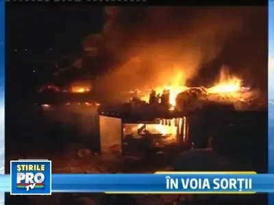 Un incendiu a lasat trei familii din Iasi pe drumuri