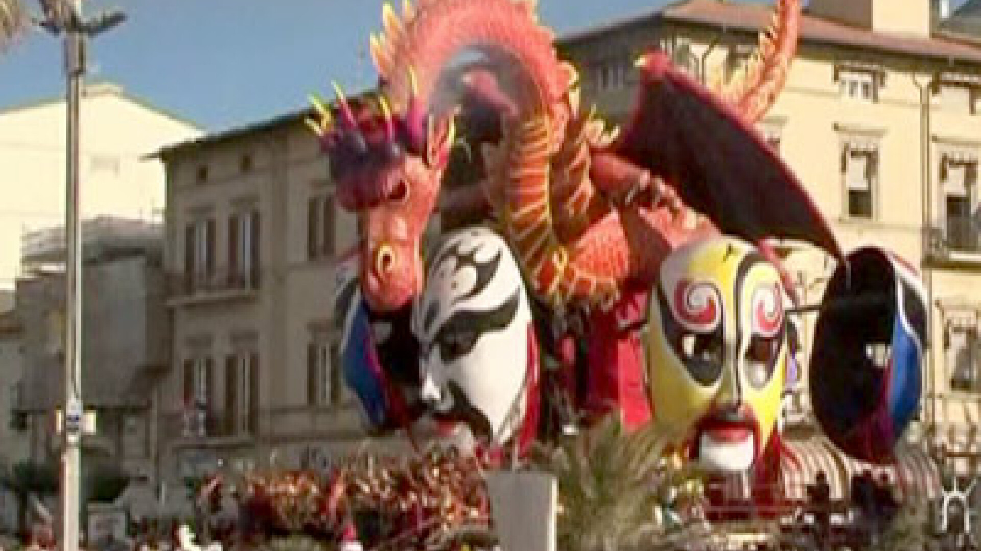 Obama in costum de Superman si Berlusconi, omul care "tunde" justitia