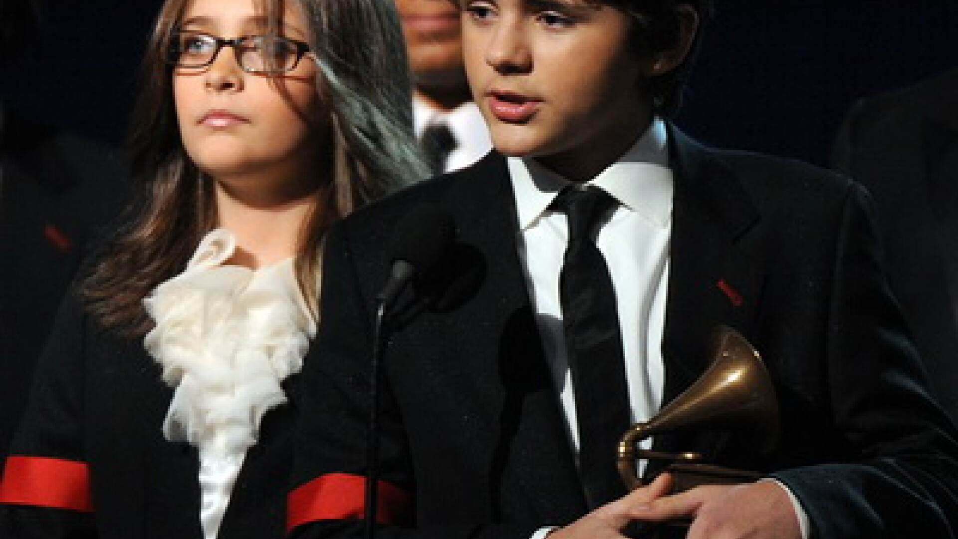 Prince si Paris Jackson, pe scena Grammy: "Te iubim, tati!" VEZI VIDEO