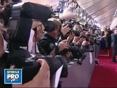 Lady GaGa ne trateaza cu fundul!