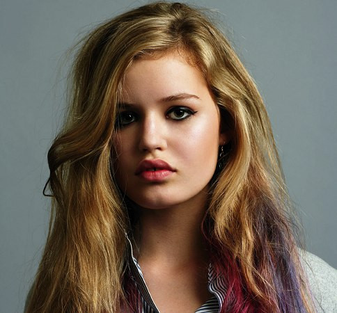 Mick Jagger lasa capul in pamant. Si-a facut fata de rusine!