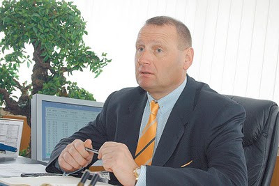 Catarama renunta la candidatura sa la prezidentiale, il sustine pe Cristian Diaconescu si ii cere lui Macovei sa faca la fel