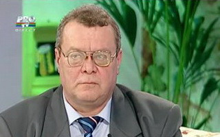 Tatal fetei care si-a omorat mama cu o toporisca spune ca si-a iertat fiica