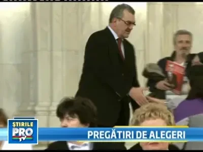 Nastase: "Da, candidez la presedintia PSD". Si Diaconescu a intrat in cursa