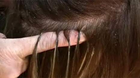 Extensiile de par te pot lasa fara podoaba capilara!