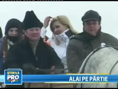 Elena Udrea a mers la Gura Humorului pentru a inaugura partia "Soimul"!