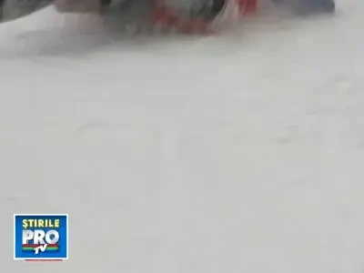 Turistii de la munte si-au prelungit vacantele, de voie, de nevoie...