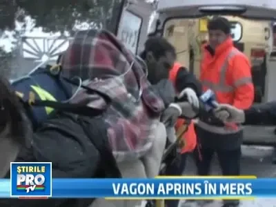 Tren in flacari! Un vagon al personalului Targoviste-Bucuresti a luat foc