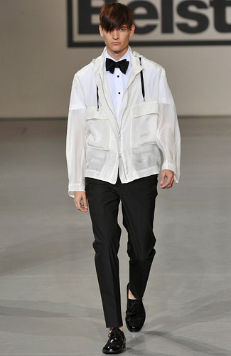 S-a oferit sa faca sex oral politistilor pentru a scapa de o amenda!