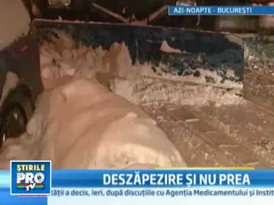 Troienele de zapada continua sa dea batai de cap soferilor din Capitala