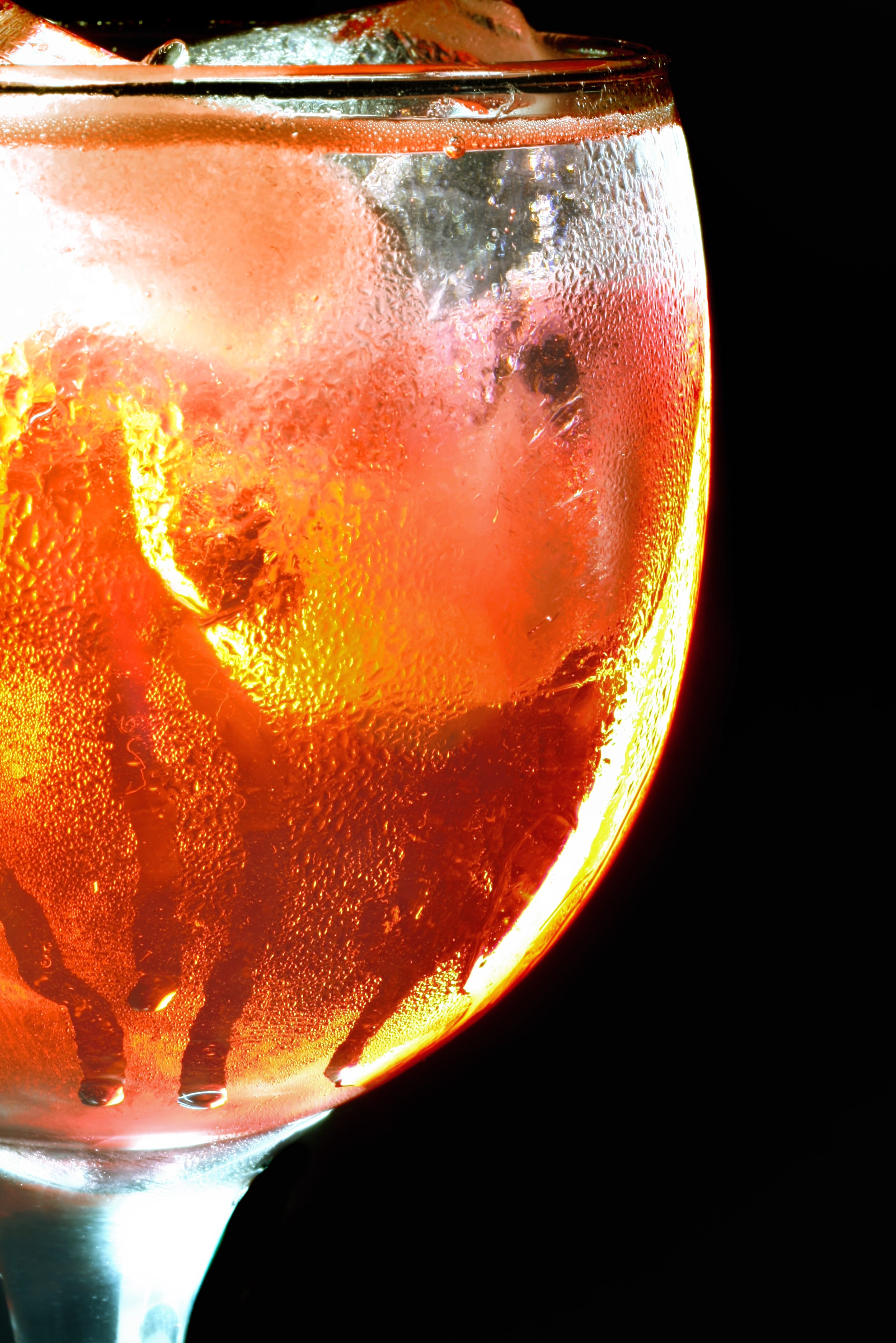 Ai ciocnit prea multe pahare in noaptea de Inviere. Iata cum poti scapa de mahmureala