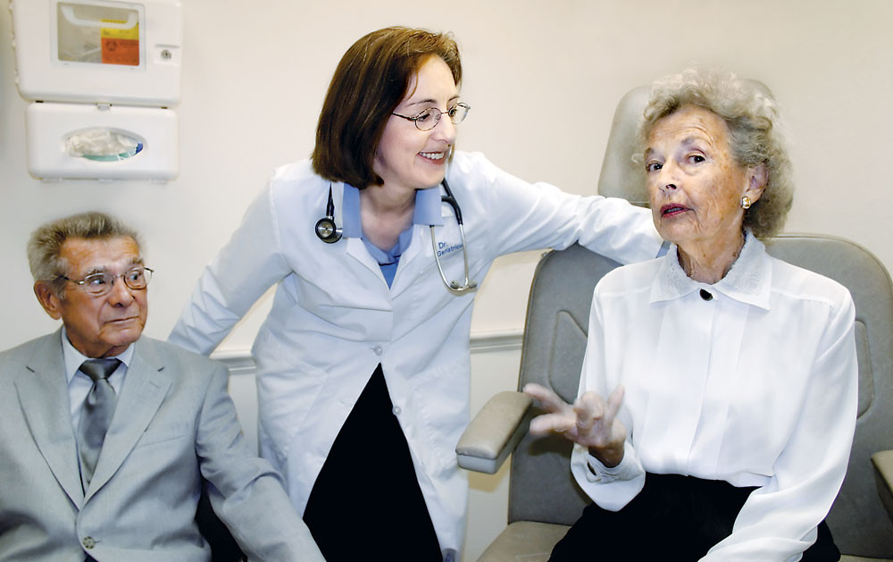 Maladia Alzheimer poate tine cancerul departe!