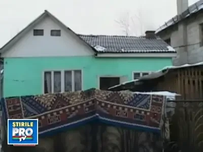 S-a prabusit stiva cu lemne peste ea, dar a nascut o fetita sanatoasa