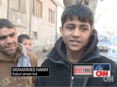 Are 14 ani si este manager de banca! In timpul liber, spala parbrize