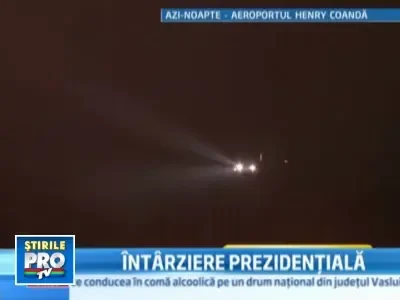 Traian Basescu, blocat timp de 40 de minute pe aeroportul din Strasbourg