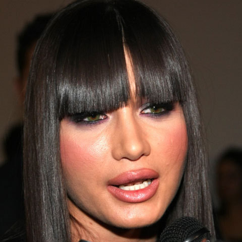 Revista presei: EBa sfideaza legea! Incalca regulile de circulatie