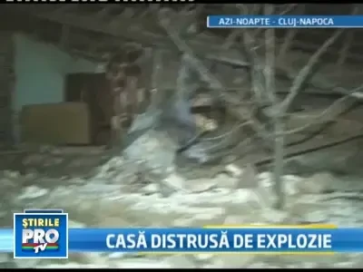 O casa a sarit in aer la Cluj! Proprietarul, ingropat sub daramaturi