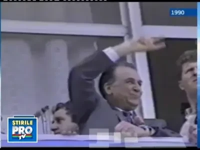 Iliescu: renunt la functia onorifica, dar nu plec din PSD