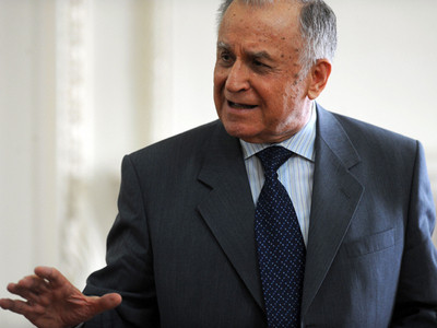 Ion Iliescu, la 80 de ani: "Sper sa-mi pastrez prospetimea mentala, macar!"