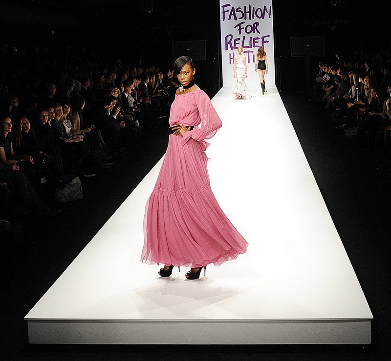 Lux vestimentar la Milanio