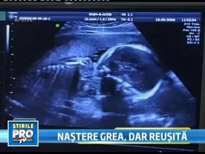 Sotul femeii de 240 de kg si-a vazut astazi fetita!