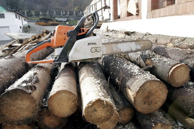 Accident grav. A sfarsit decapitat, dupa ce o drujba i-a secerat capul