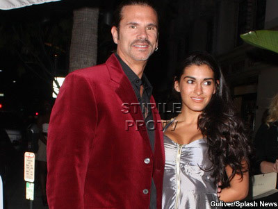 "Renegatul" Lorenzo Lamas isi ia a cincea nevasta!