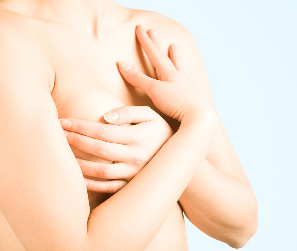 Trei femei isi scot ovarele si sanii, ca sa nu se imbolnaveasca de cancer, dupa ce mama lor a murit