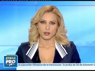 Politist de circulatie la un pas sa fie strivit de doua masini