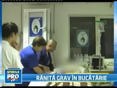 A vrut sa-i gateasca iubitului, dar si-a infipt cutitul in burta!