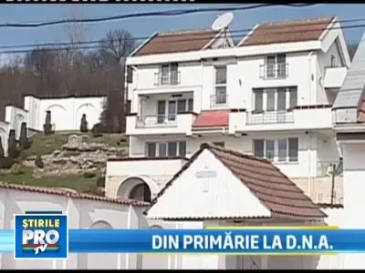 Primarul Craiovei, Antonie Solomon, adus pentru audieri la DNA Pitesti