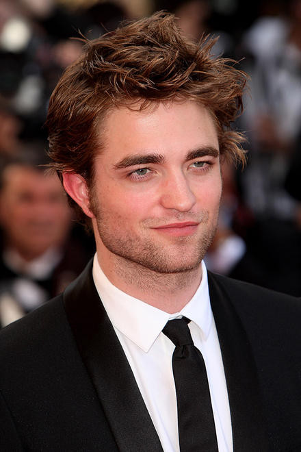 Robert Pattinson, cel mai frumos barbat din lume!