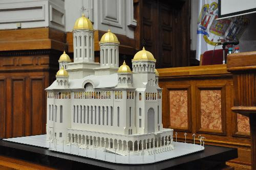 Pana e gata Catedrala Neamului, puteti vizita copia mini peste 2 luni