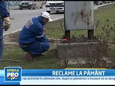 Atentie, cad panouri publicitare!