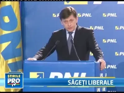 Crin Antonescu a castigat din nou. Congresul PNL i-a aprobat statutul!