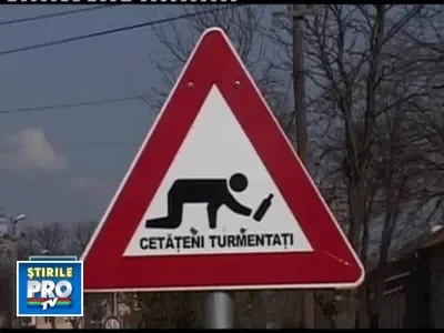 Inedit in Romania!Indicatoare pe care scrie "Atentie, cetateni turmentati!"