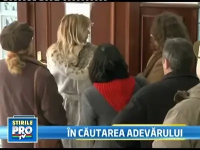 Dupa 30 de ani, a aflat ca a fost infiata! Acum isi cauta parintii naturali
