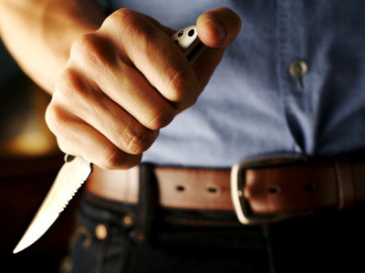 Stia ce face! Verdictul medicilor in cazul ieseanului care injunghia femei