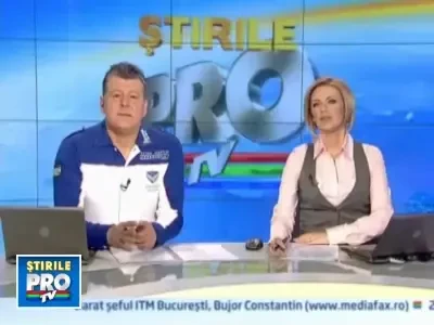 Prezentare de lenjerie intima in aer liber, intr-o statiune de ski libaneza