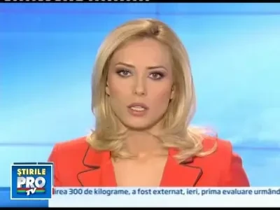 A murit dupa ce masina in care se afla s-a izbit puternic de un copac