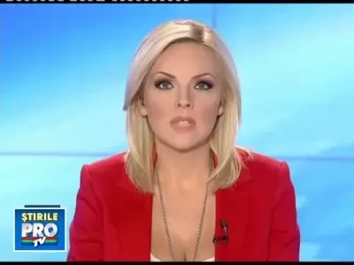 Atacat de mistret, in apropiere de casa. Are ambele picioare distruse