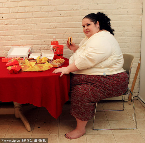 Tone de mancare trimise pentru femeia care vrea sa devina grasa PLANETEI